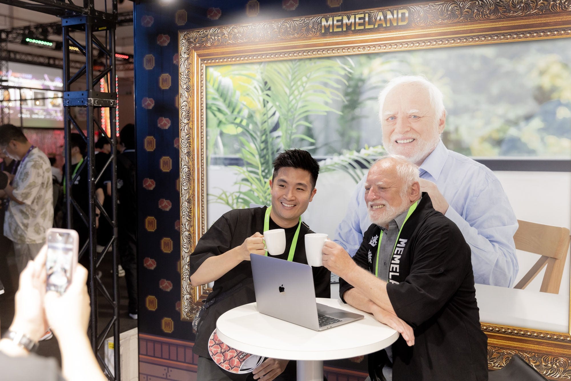 Hide The Pain Harold in conversation during the Memeland IVS Kyoto experience